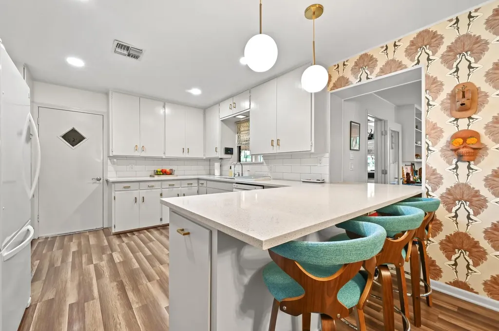 807 Campbell Street Lockhart TX 78644