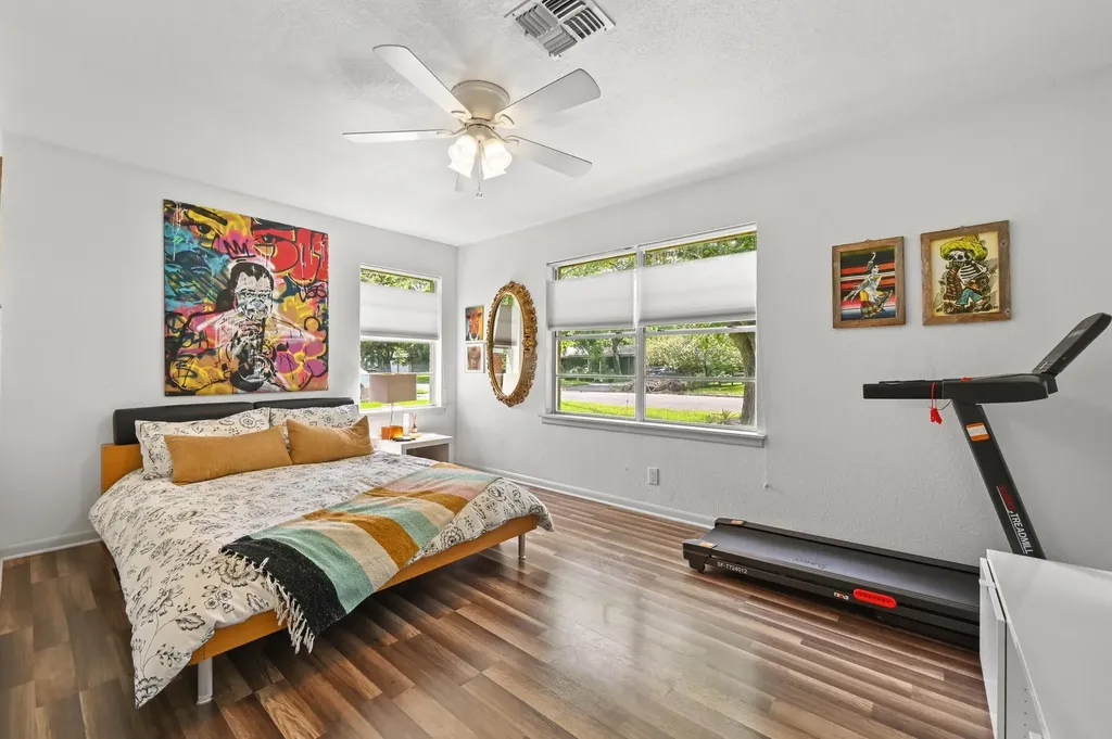 807 Campbell Street Lockhart TX 78644