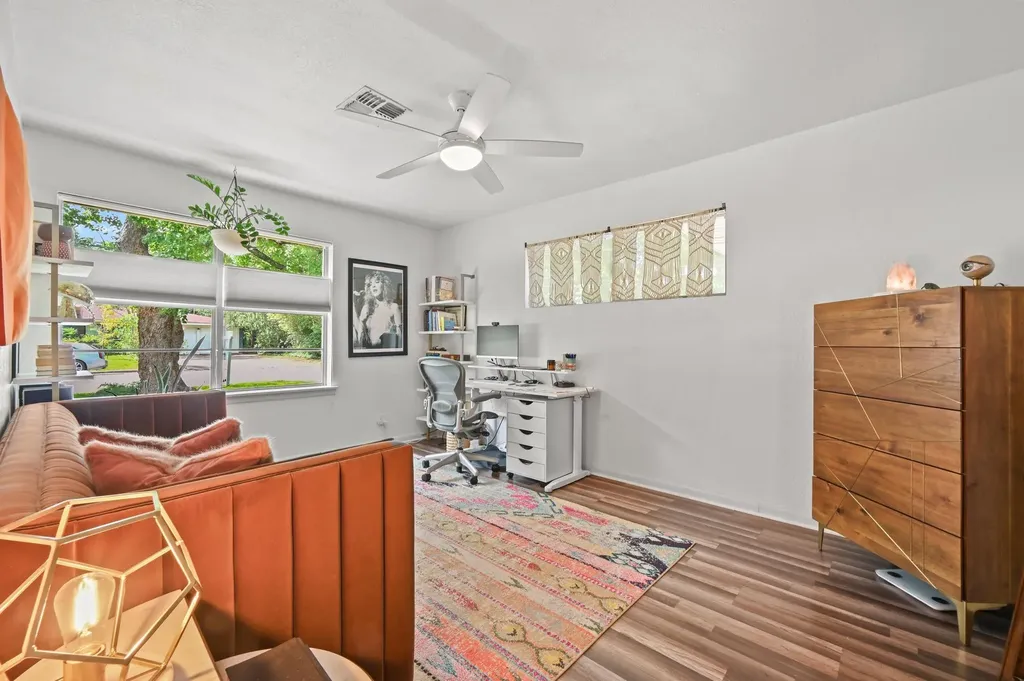 807 Campbell Street Lockhart TX 78644