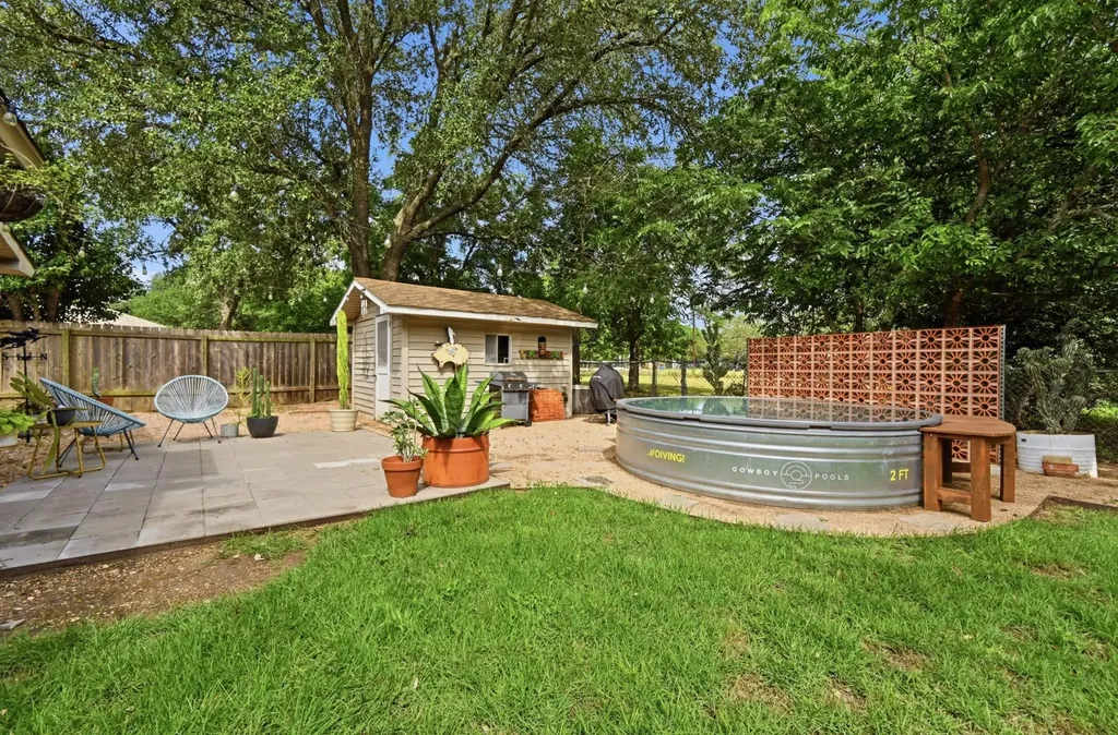 807 Campbell Street Lockhart TX 78644