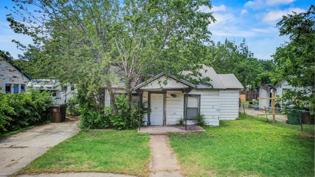 308 E Austin Avenue Round Rock TX 78664