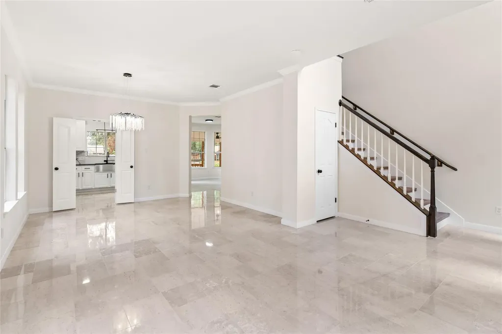 13102 Hunters Chase Drive Austin TX 78729