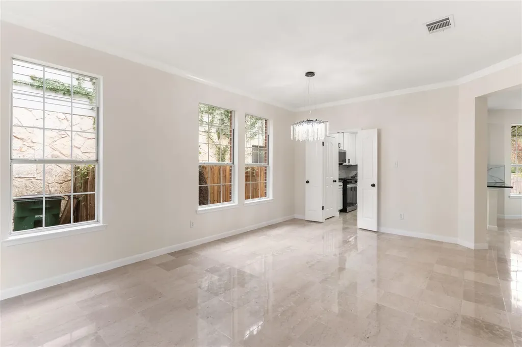 13102 Hunters Chase Drive Austin TX 78729