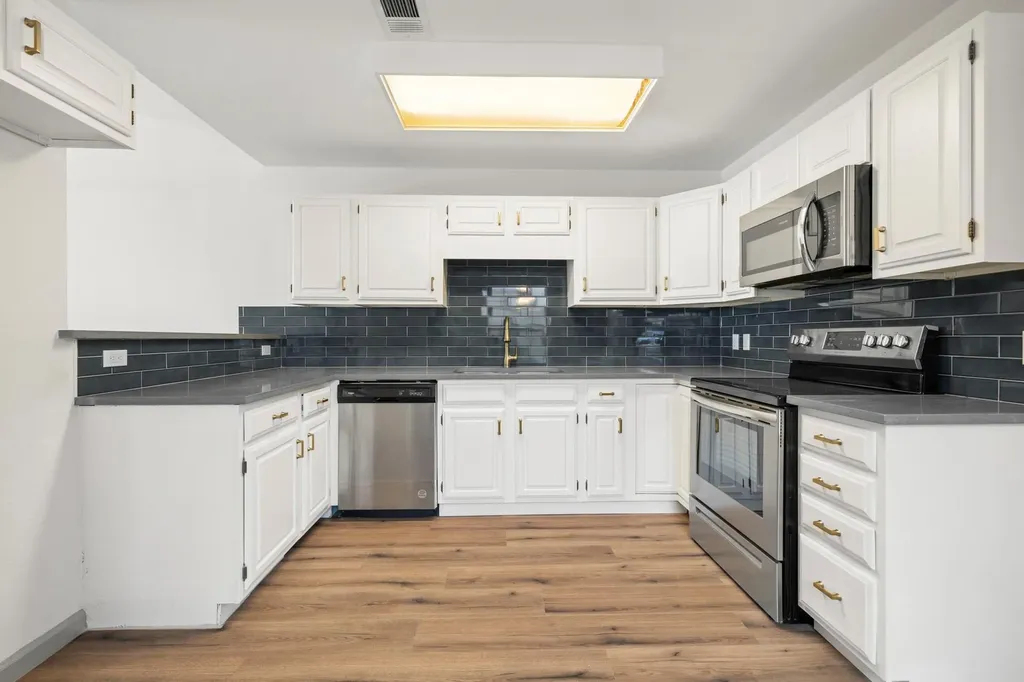 28 Oaks Place Lago Vista TX 78645
