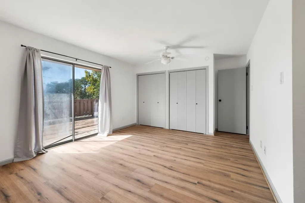 28 Oaks Place Lago Vista TX 78645