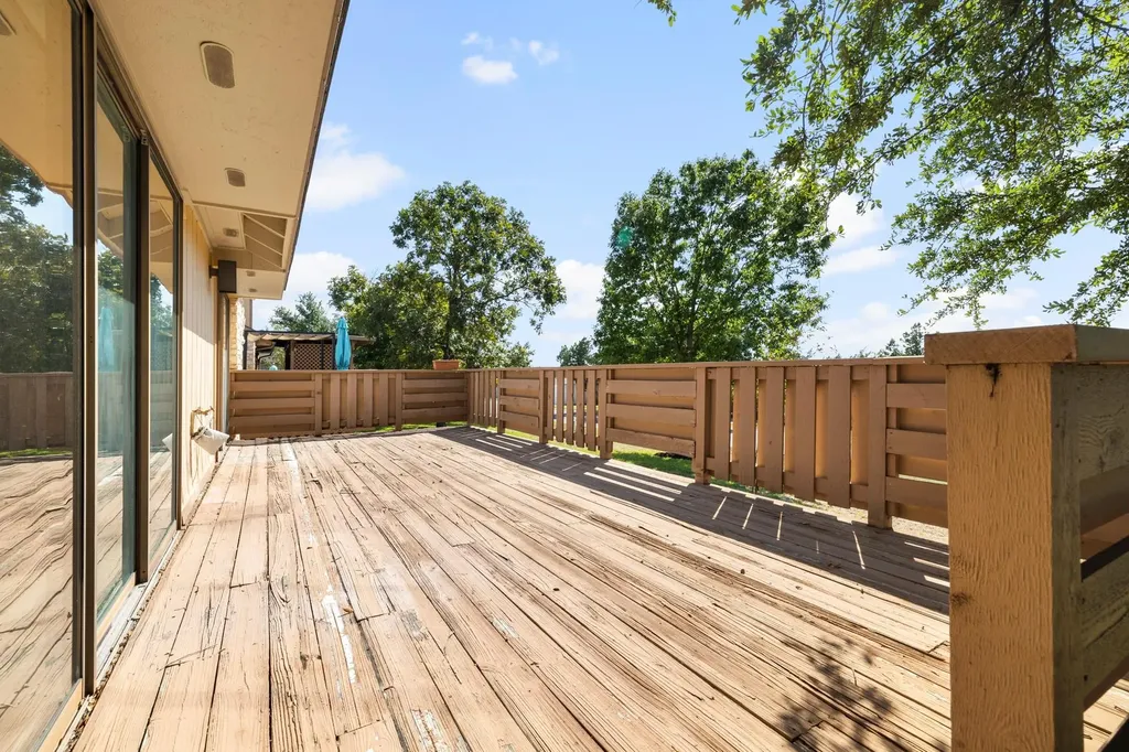 28 Oaks Place Lago Vista TX 78645