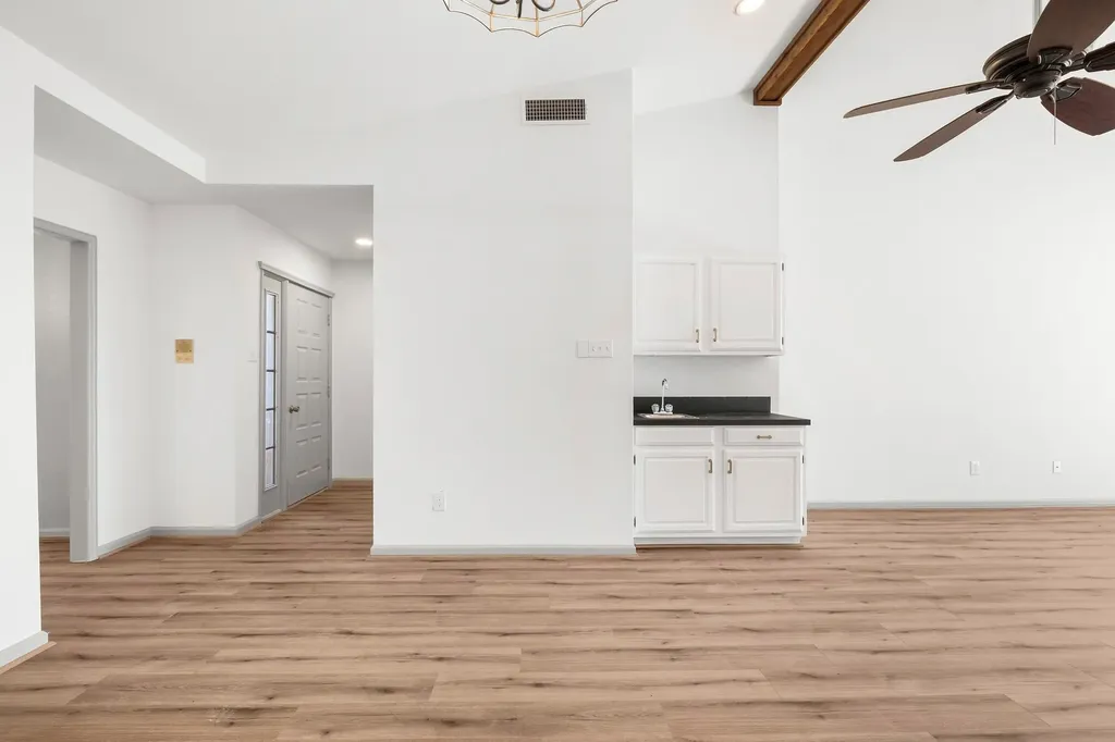28 Oaks Place Lago Vista TX 78645
