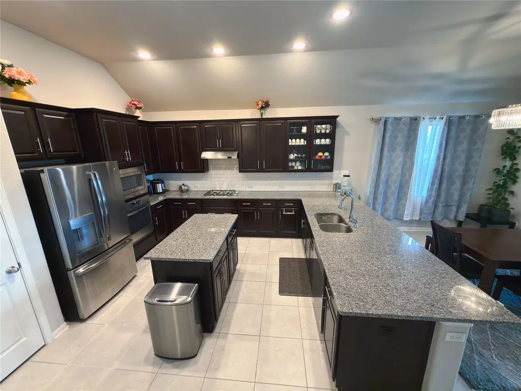 2743 Enza Court Round Rock TX 78665