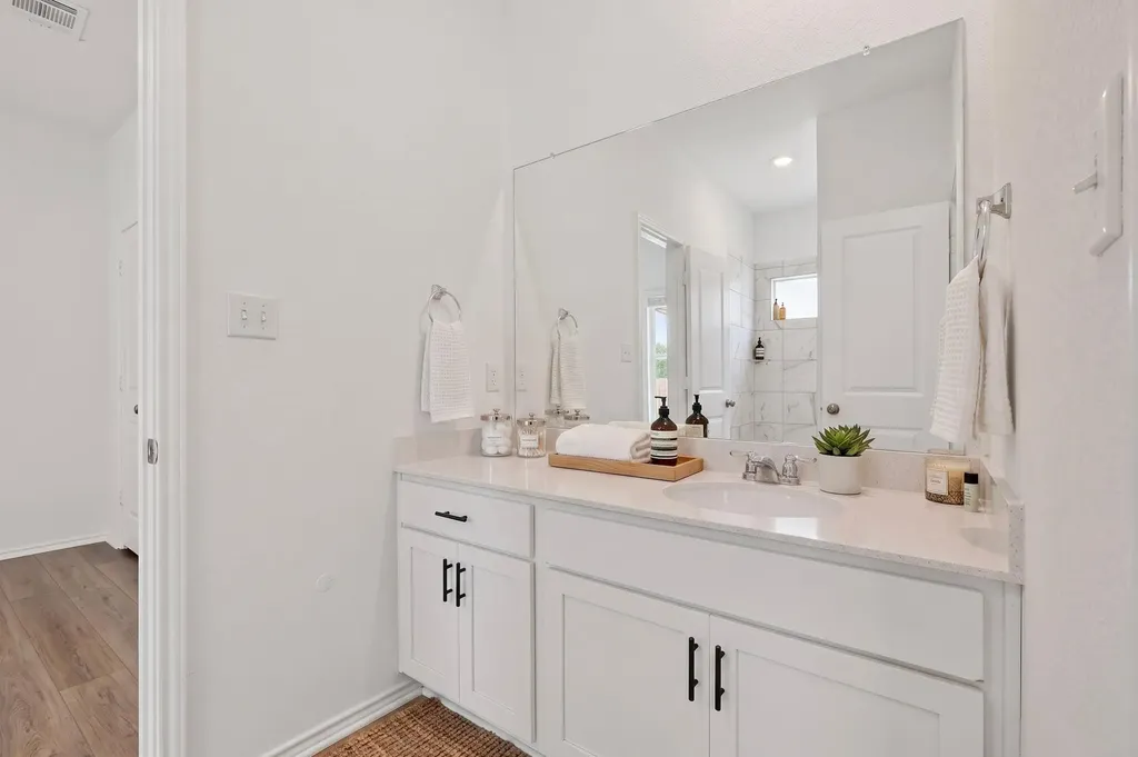 941 Legends Lane Georgetown TX 78628
