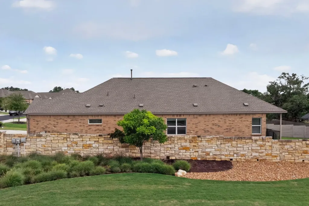941 Legends Lane Georgetown TX 78628