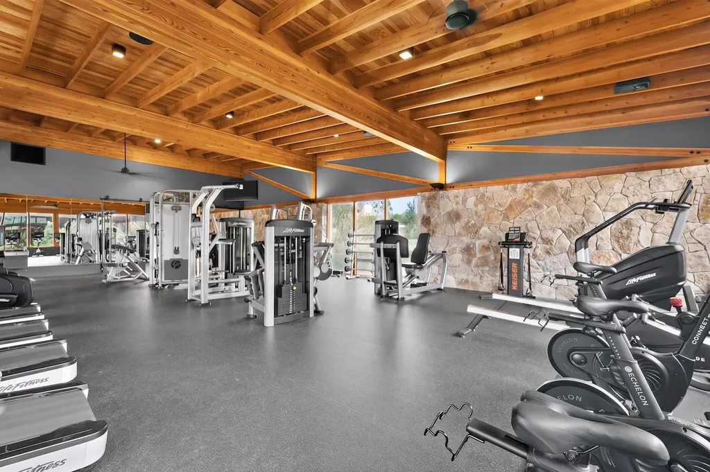 941 Legends Lane Georgetown TX 78628