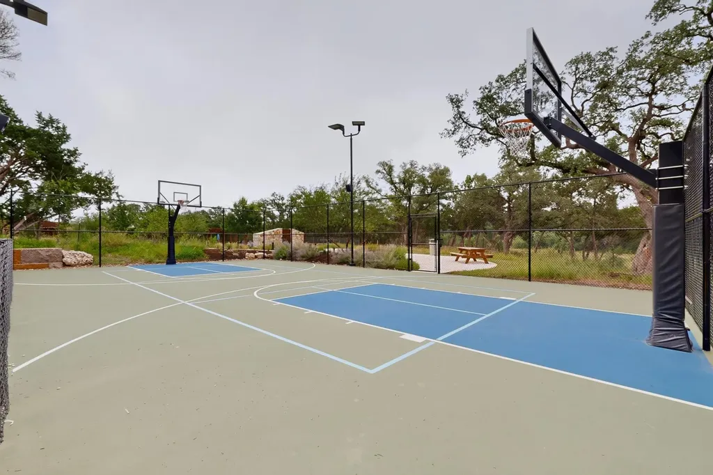 941 Legends Lane Georgetown TX 78628