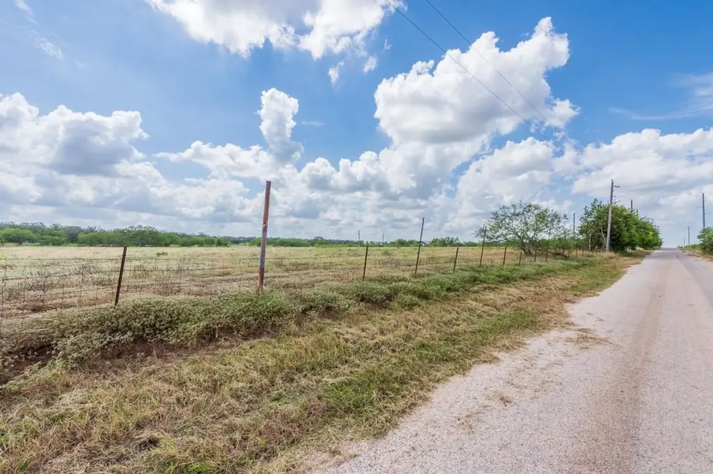 1140 Chalk Road Harwood TX 78632