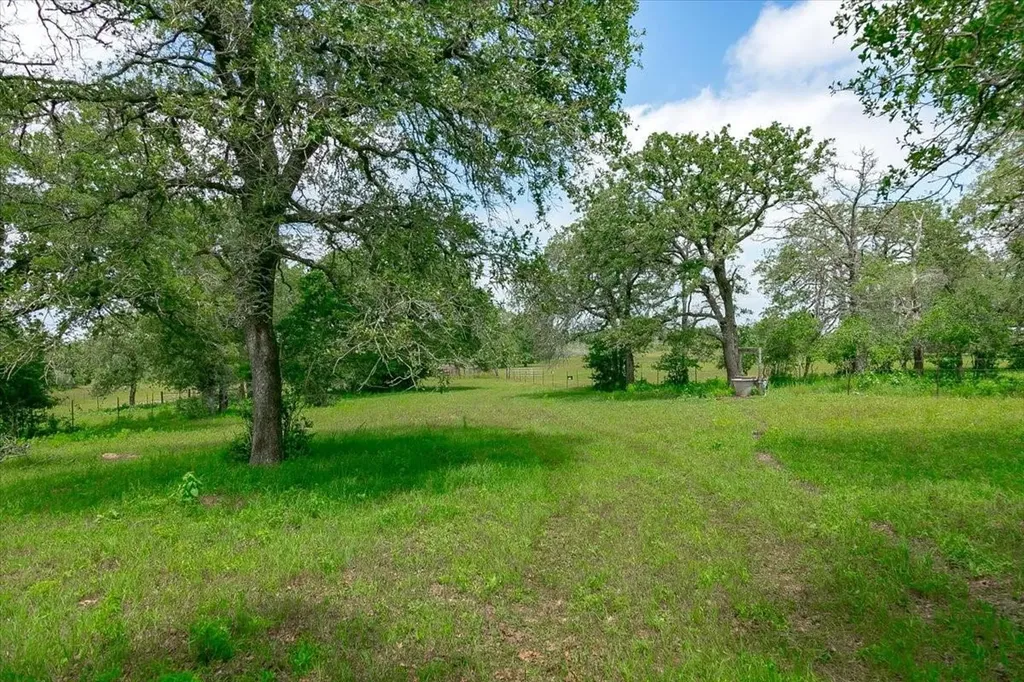 1890 Sandy Fork Road Harwood TX 78632