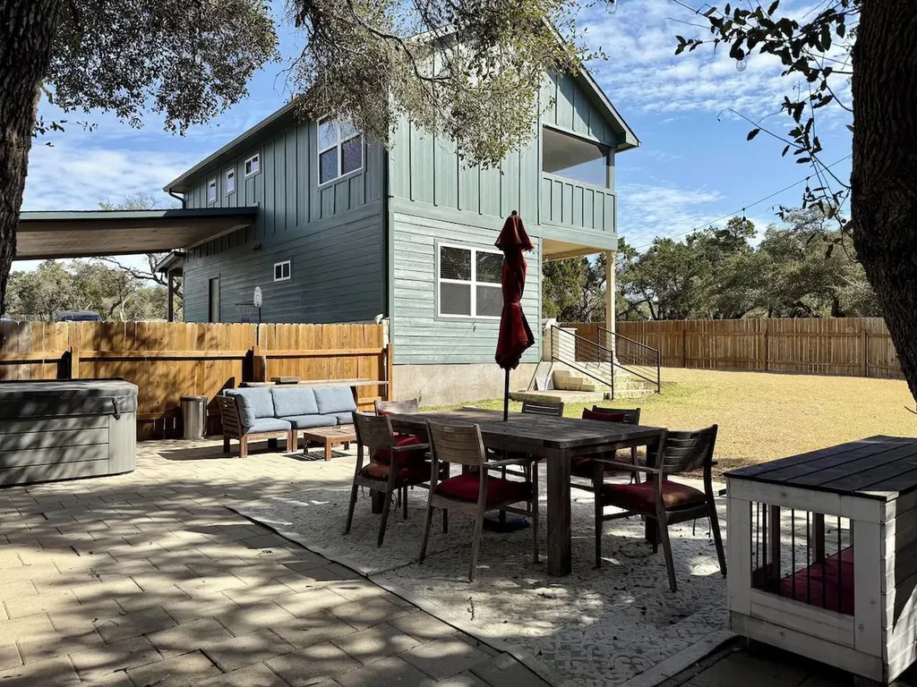 11605 Fitzhugh Road Austin TX 78736