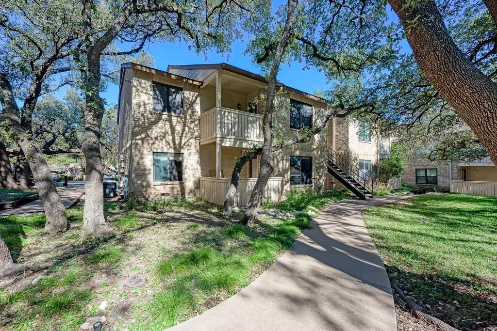8210 Bent Tree Road Austin TX 78759