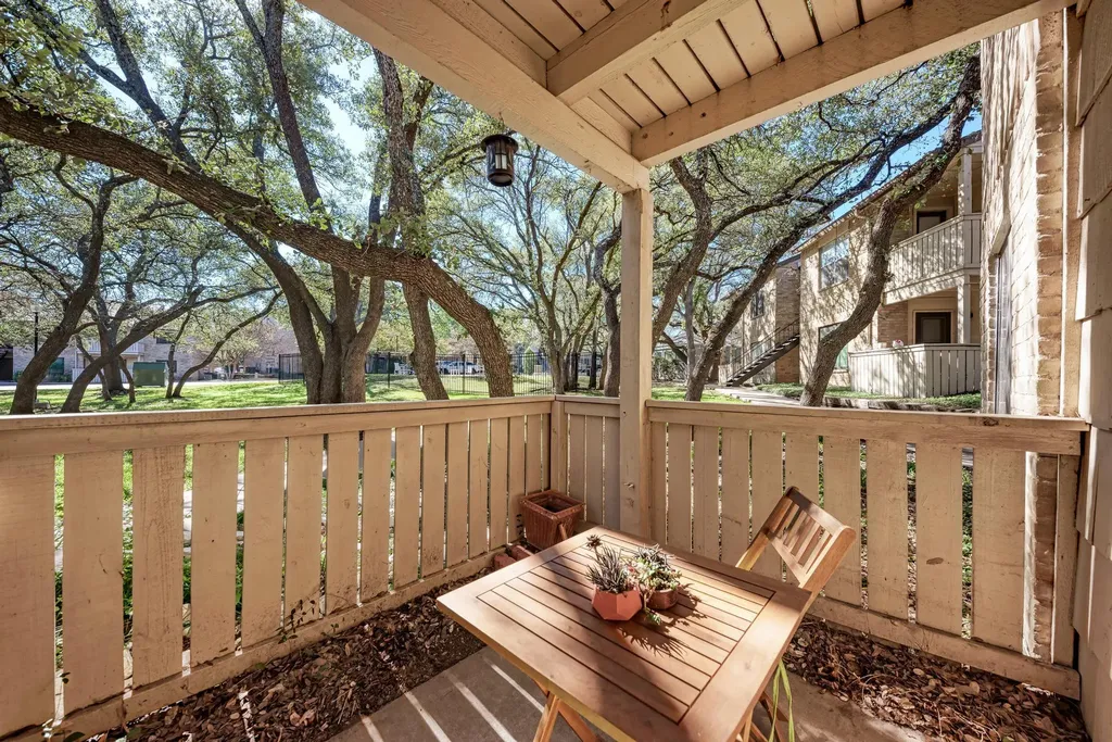 8210 Bent Tree Road Austin TX 78759