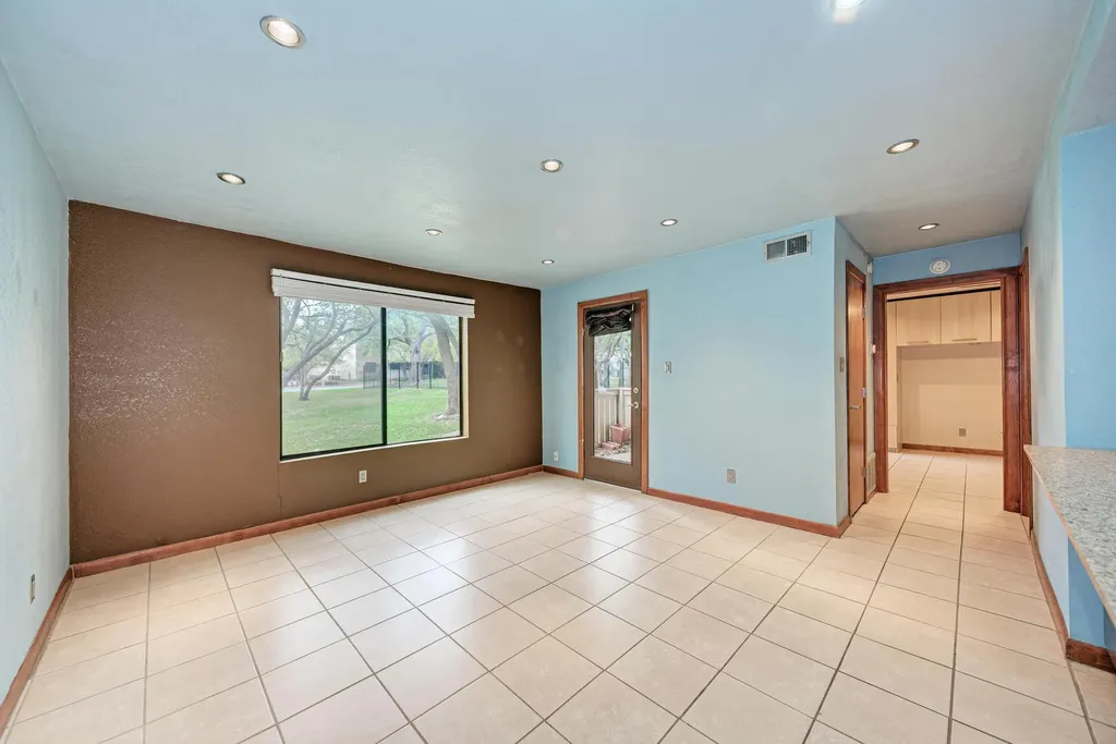 8210 Bent Tree Road Austin TX 78759