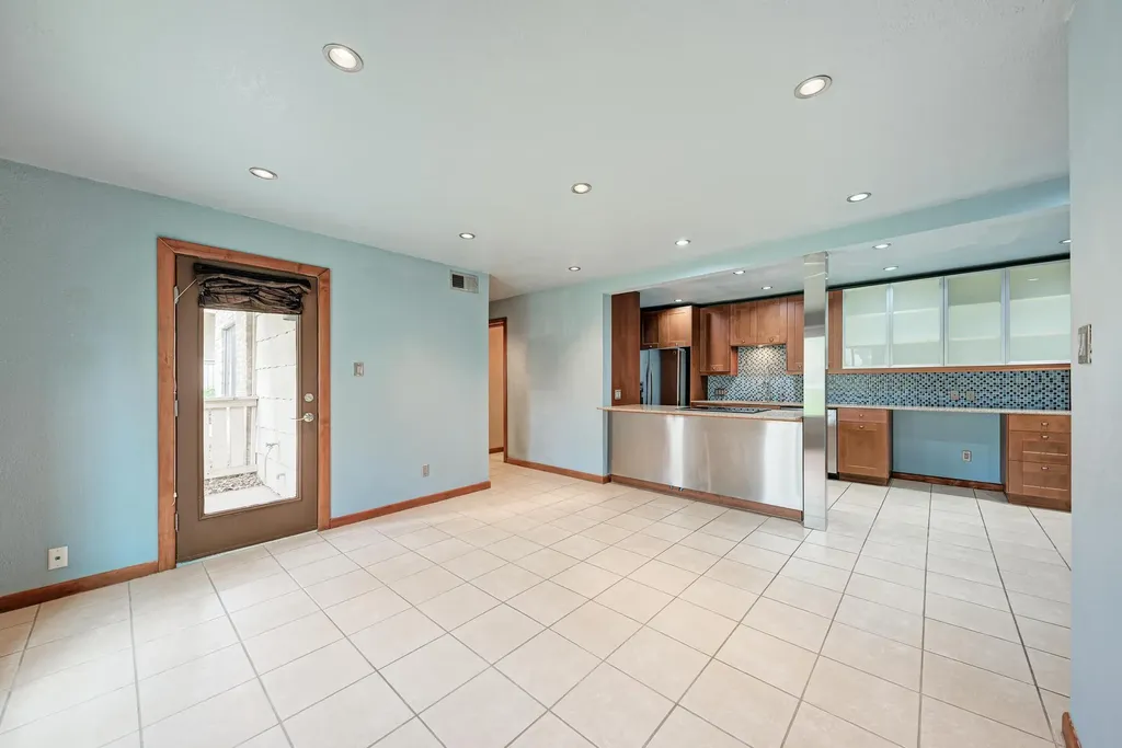 8210 Bent Tree Road Austin TX 78759