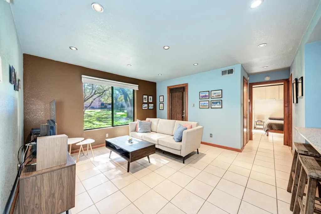 8210 Bent Tree Road Austin TX 78759