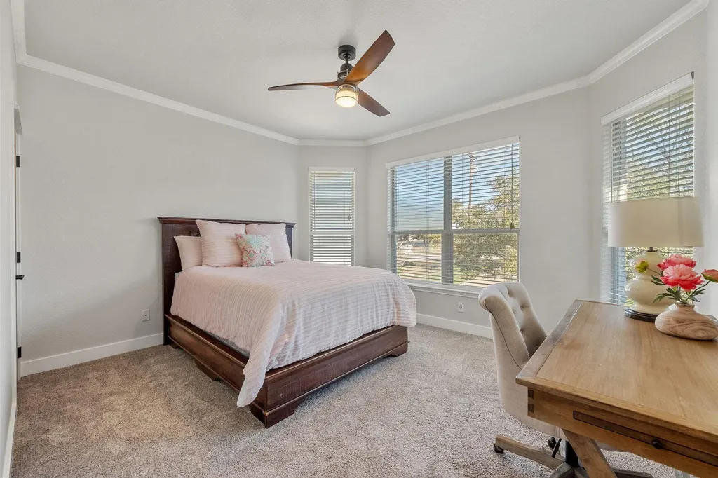 22008 Briarcliff Drive Spicewood TX 78669