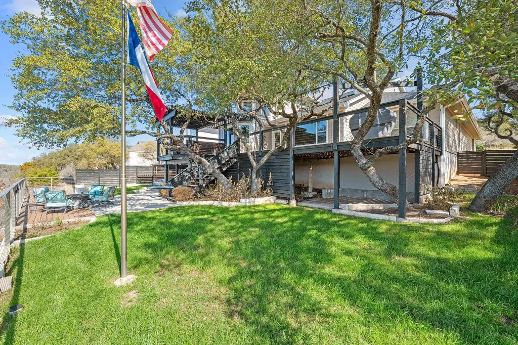 22008 Briarcliff Drive Spicewood TX 78669