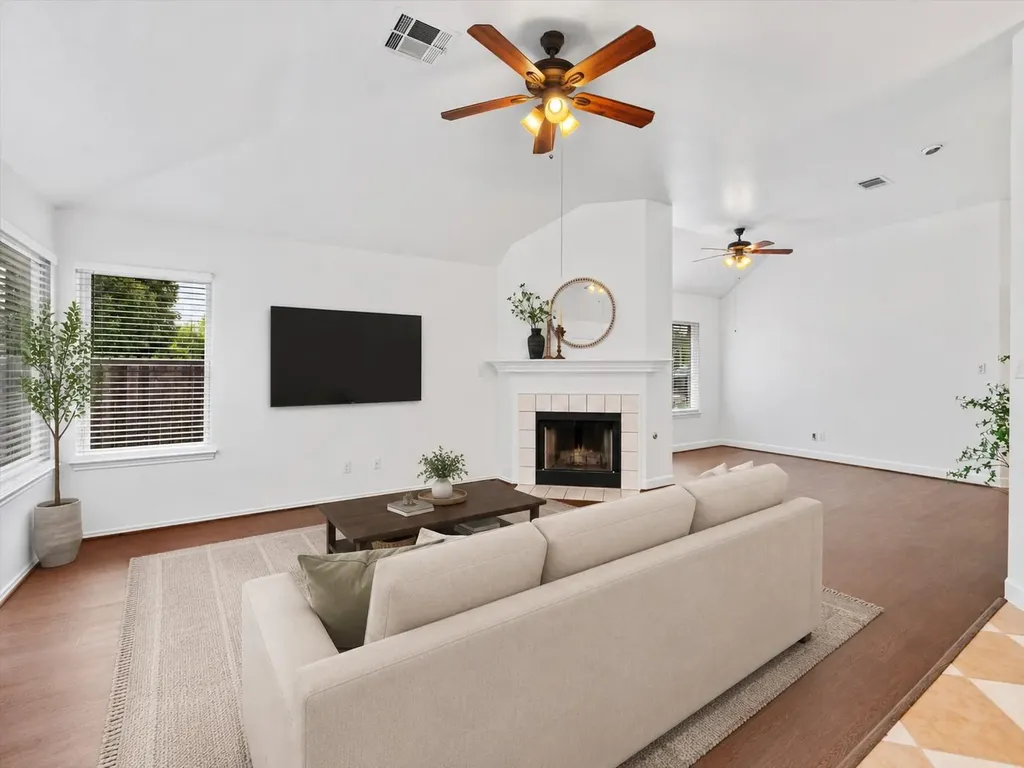 2005 E 19th Street Georgetown TX 78626