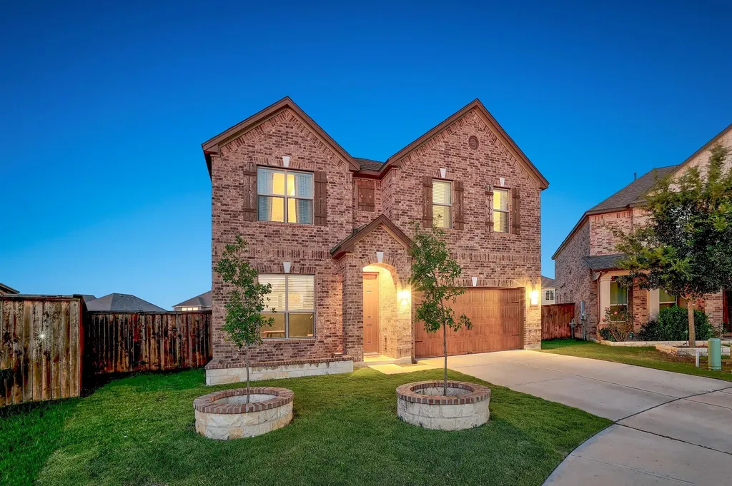 1132 Hemlen Cove Leander TX 78641