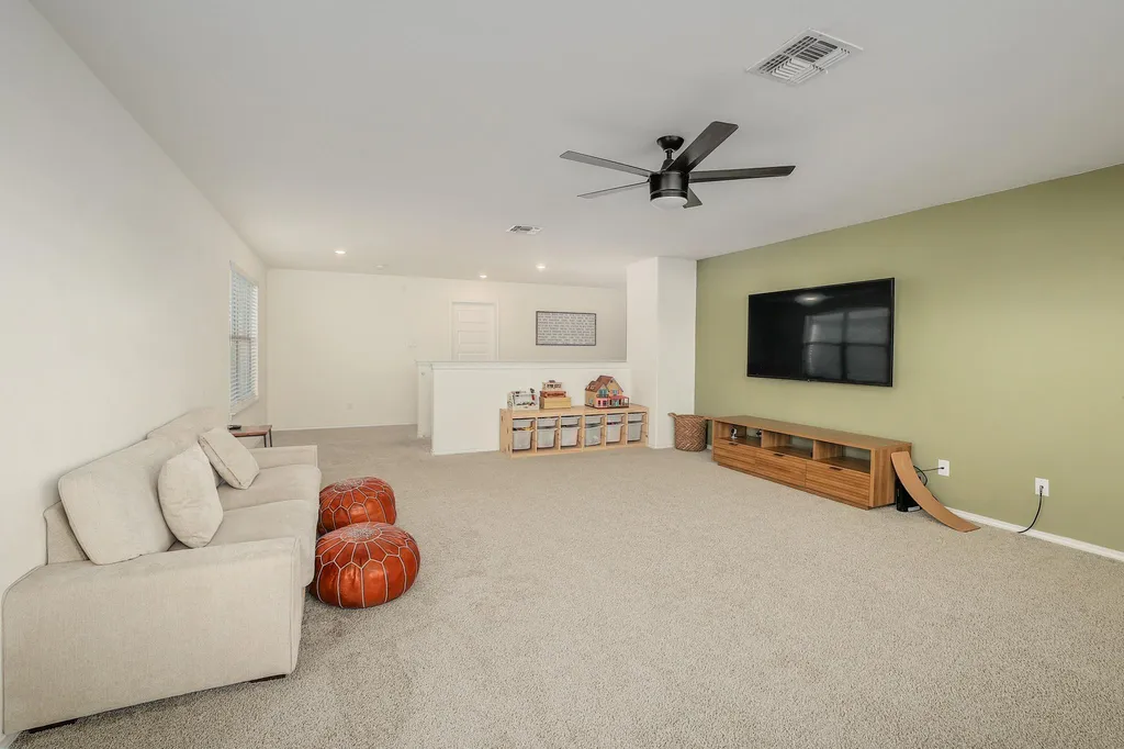 1132 Hemlen Cove Leander TX 78641