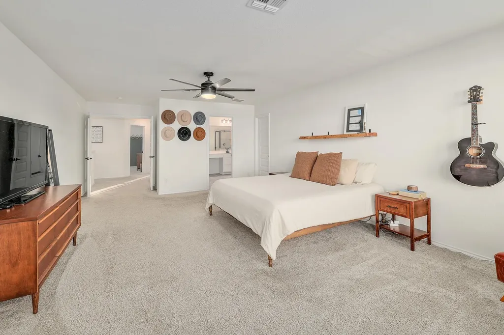 1132 Hemlen Cove Leander TX 78641