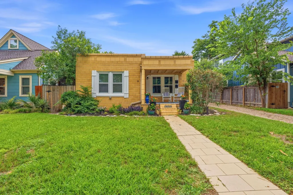 4611 Rosedale Avenue Austin TX 78756