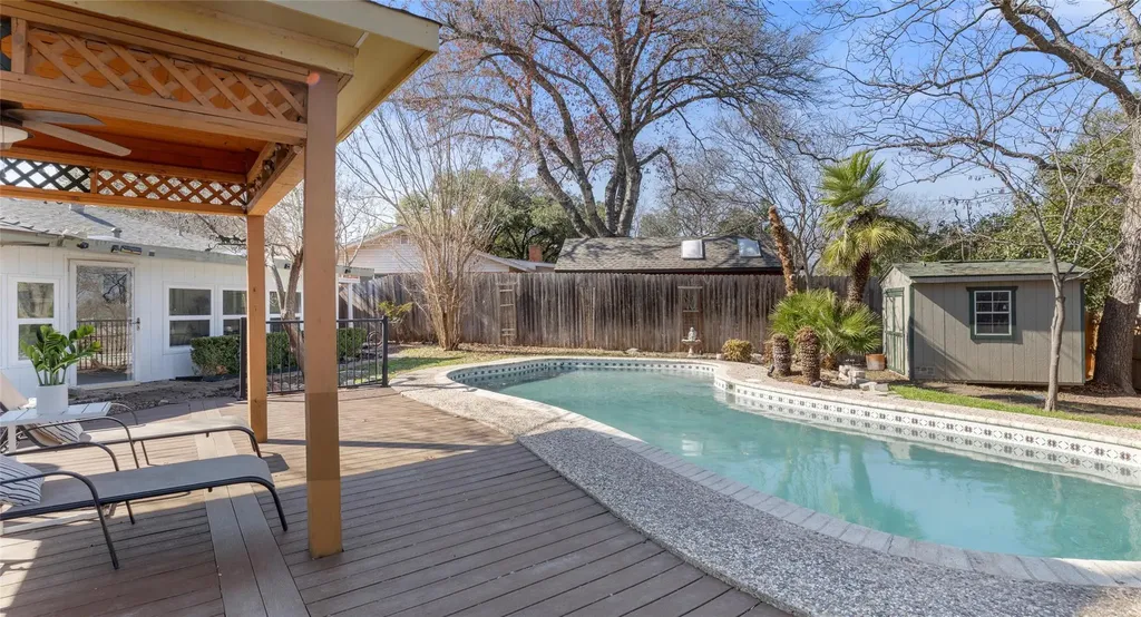 1704 Shelbourne Drive Austin TX 78752