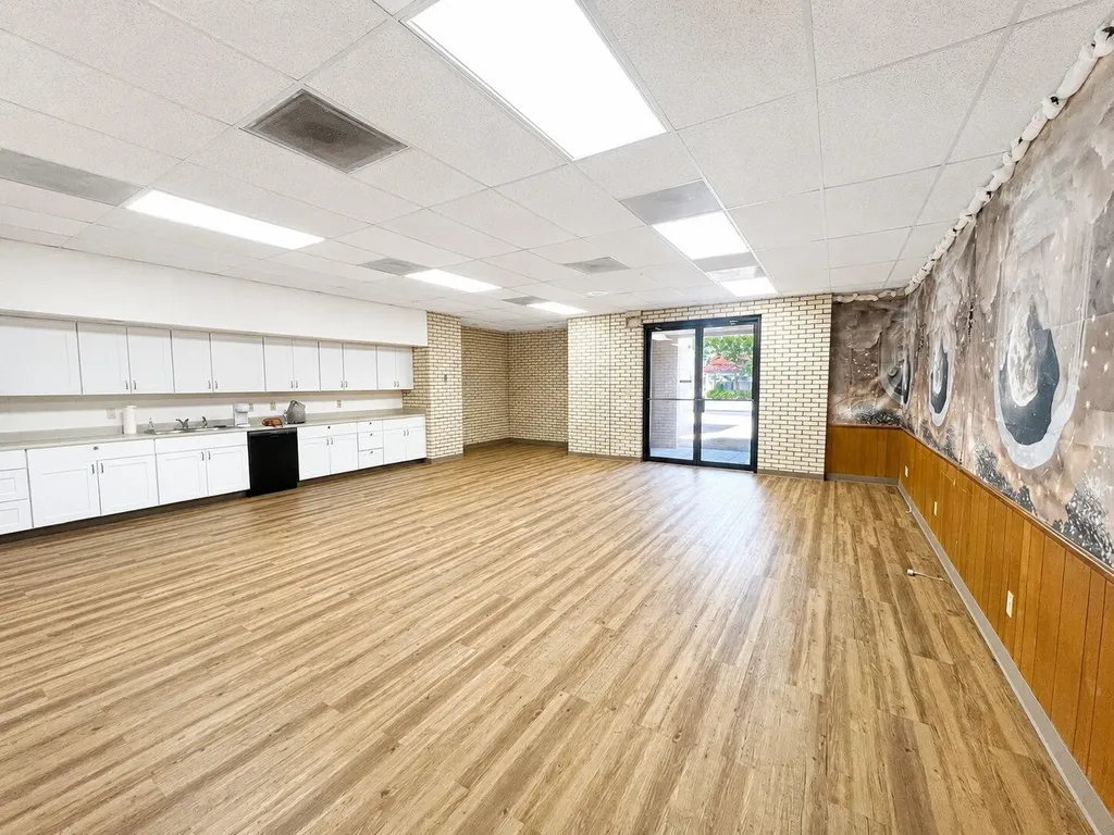 101 N 4th Street Lometa TX 76853