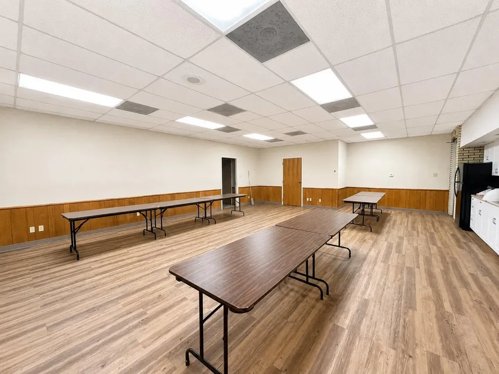 101 N 4th Street Lometa TX 76853