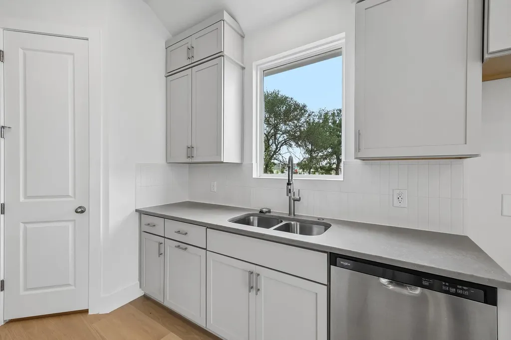 135 Comfort Drive Buda TX 78610