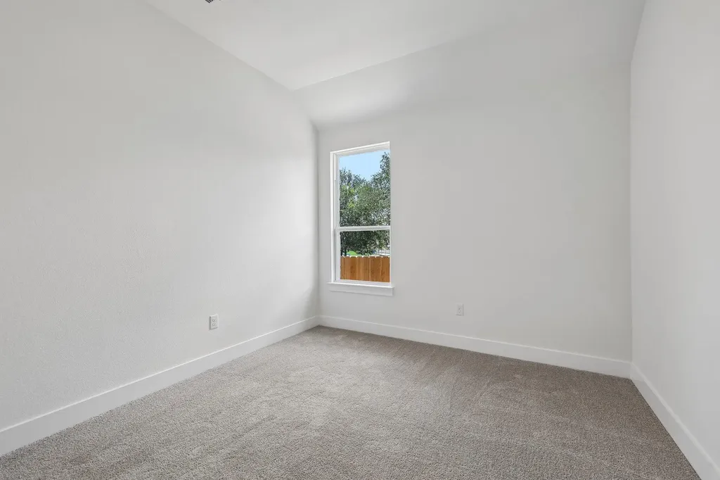 135 Comfort Drive Buda TX 78610