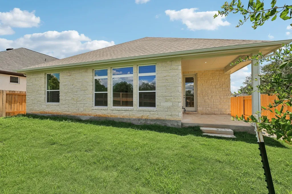135 Comfort Drive Buda TX 78610