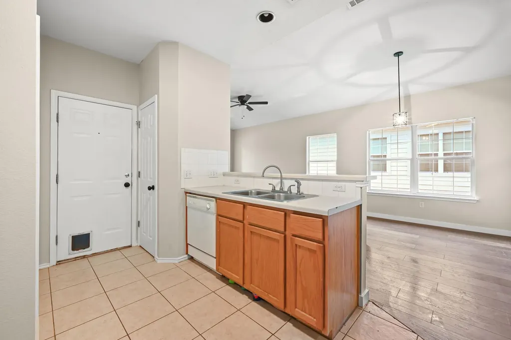 3008 Aftonshire Way Austin TX 78748
