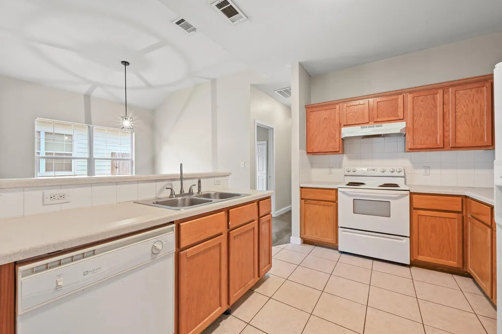 3008 Aftonshire Way Austin TX 78748