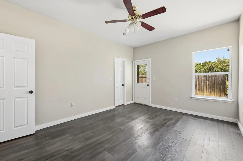 3008 Aftonshire Way Austin TX 78748