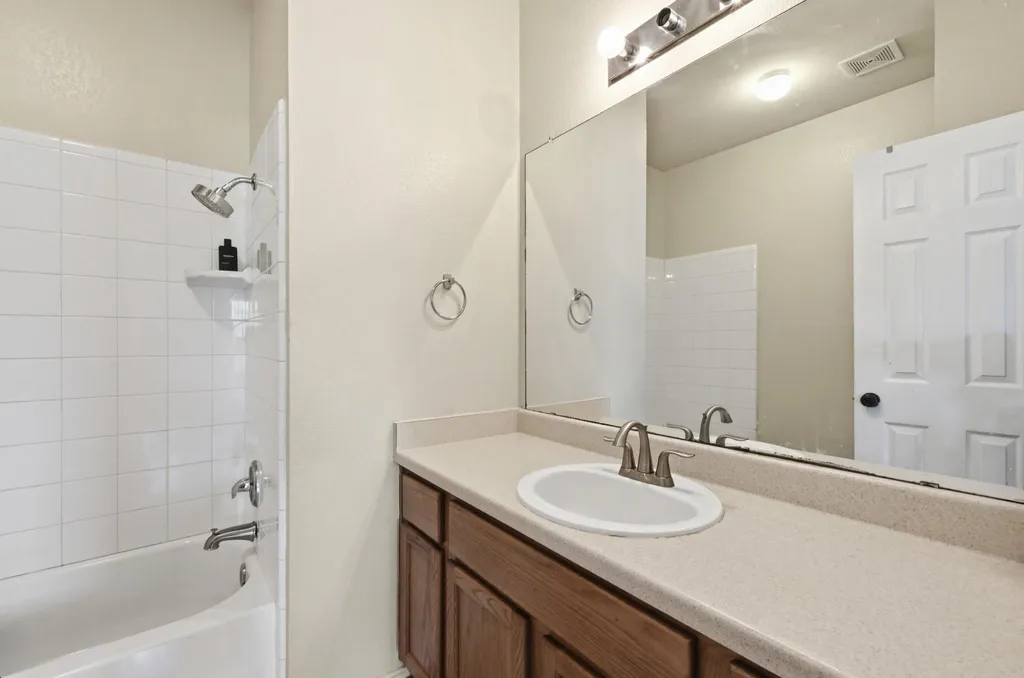 3008 Aftonshire Way Austin TX 78748