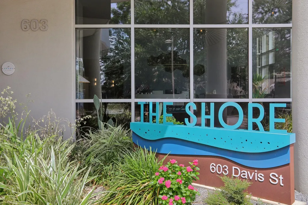 603 Davis Street Austin TX 78701