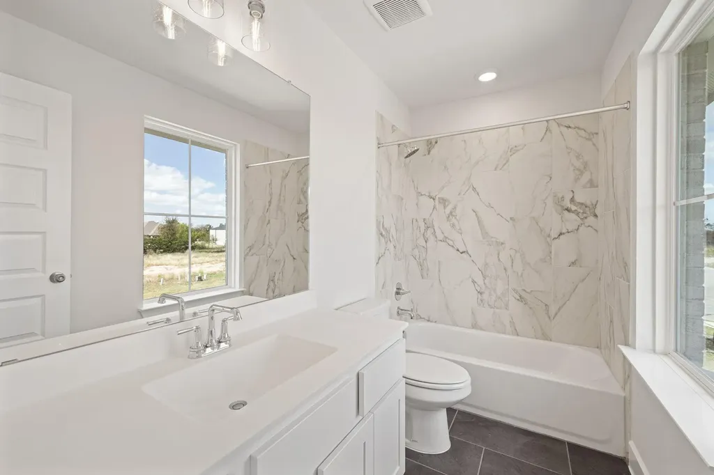 137 Emerald Grove Drive Georgetown TX 78633