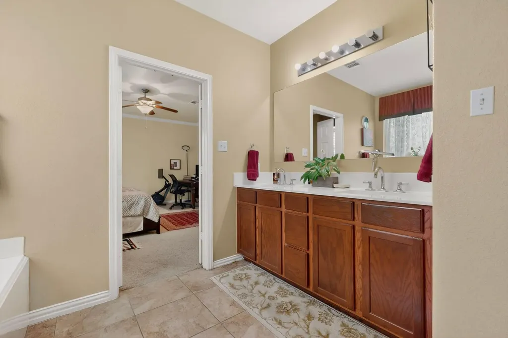 11228 Barn Owl Drive Austin TX 78754