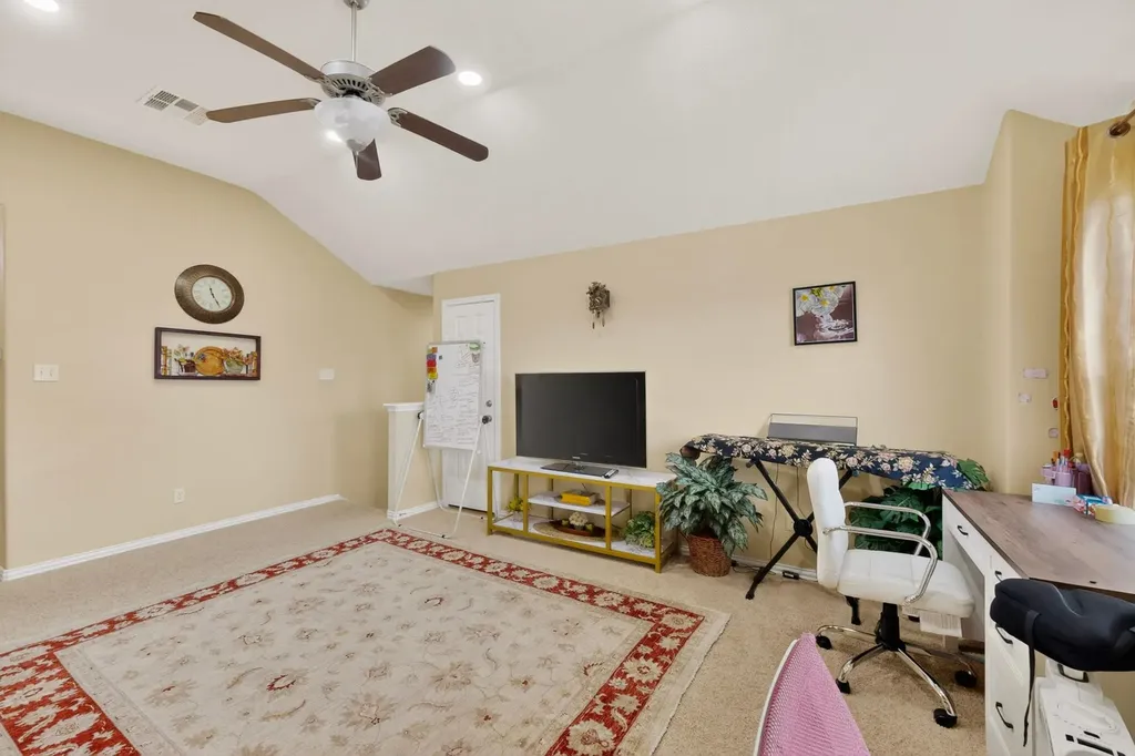 11228 Barn Owl Drive Austin TX 78754
