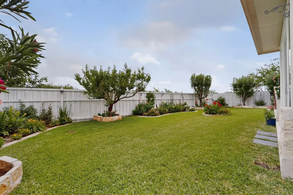 11228 Barn Owl Drive Austin TX 78754