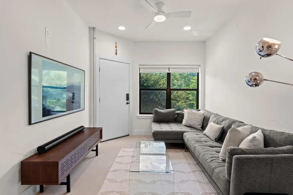 1807 Poquito Street Austin TX 78702