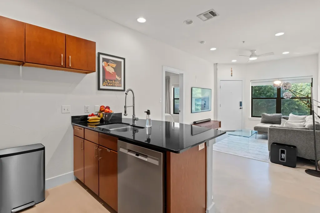 1807 Poquito Street Austin TX 78702