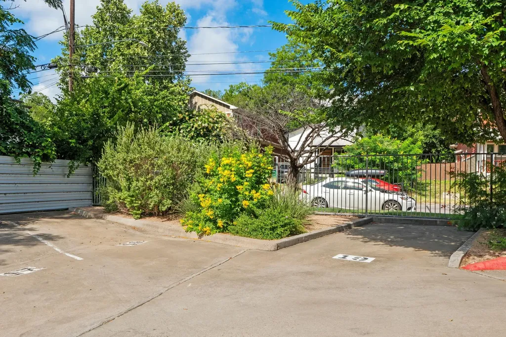 1807 Poquito Street Austin TX 78702