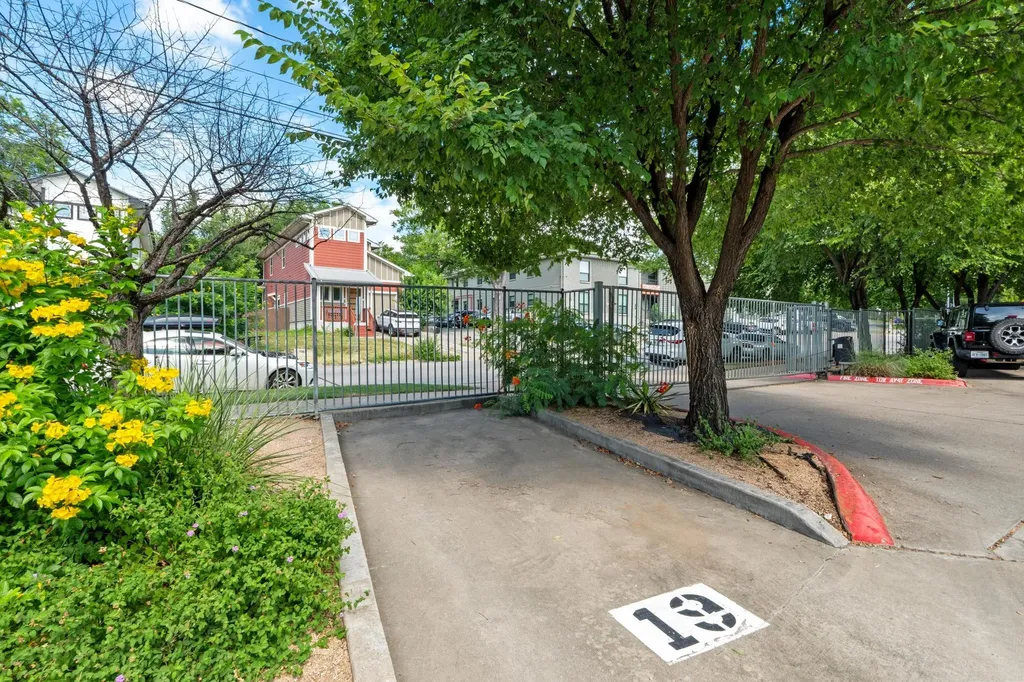 1807 Poquito Street Austin TX 78702